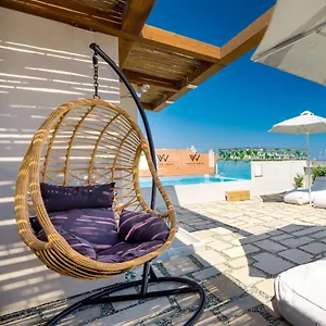Hotel White Swan, Retimno